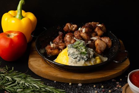 Jumări boierești / Boyar's Pork Cracklings