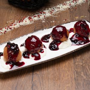 Papanașii casei / Homemade Doughnuts