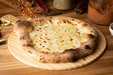 Pizza Ploaie de branza / Cheese Rain